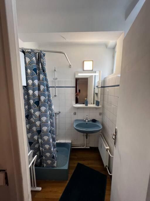 Appartement Avec Balcon En Centre Ville Bourges Exterior foto